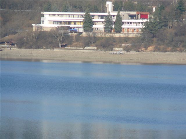 p1000529