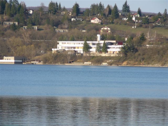 p1000573
